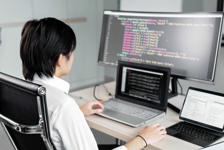 Beginner’s Guide: Starting Your Software Developer Career with a Coding Bootcamp